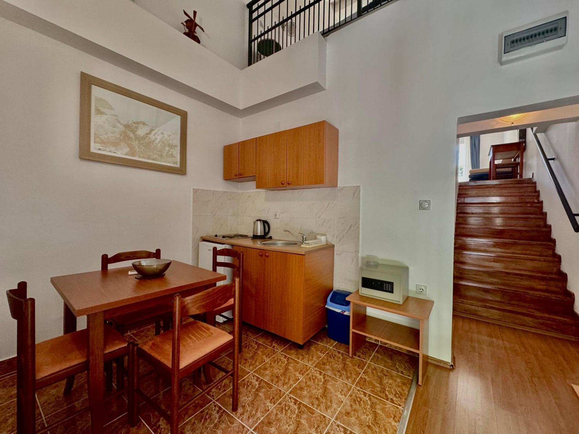 For-A Apartmani Бечичи Экстерьер фото