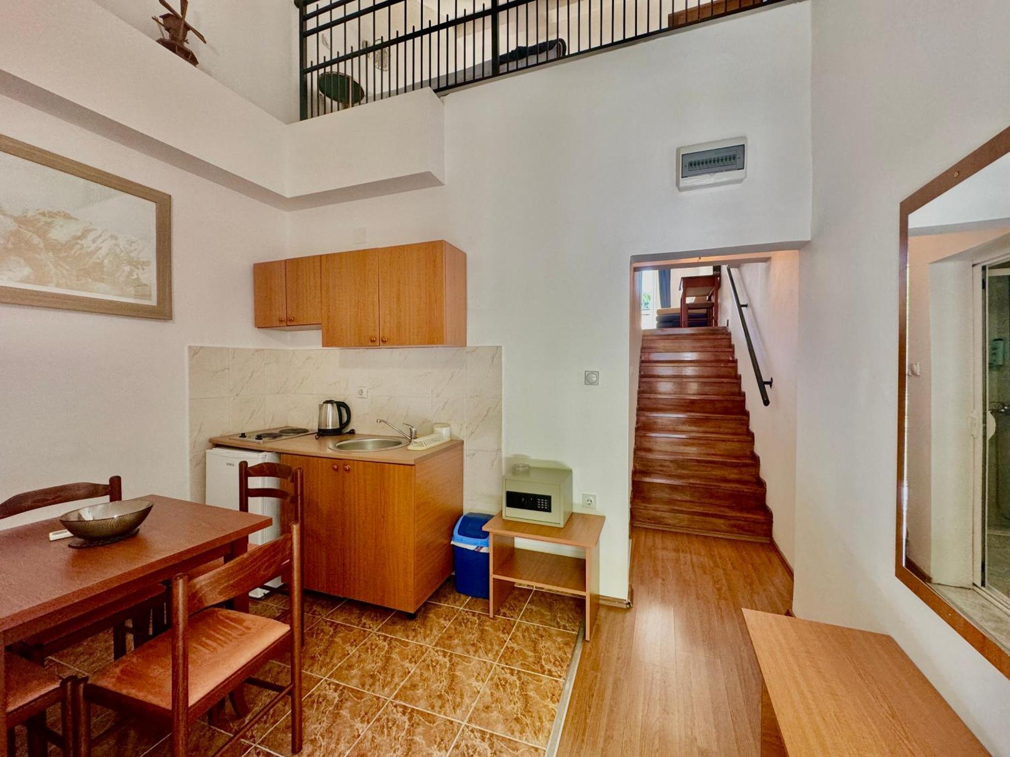 For-A Apartmani Бечичи Экстерьер фото