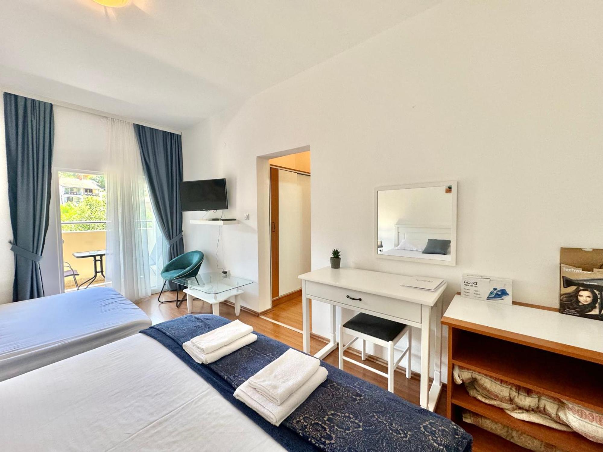 For-A Apartmani Бечичи Экстерьер фото