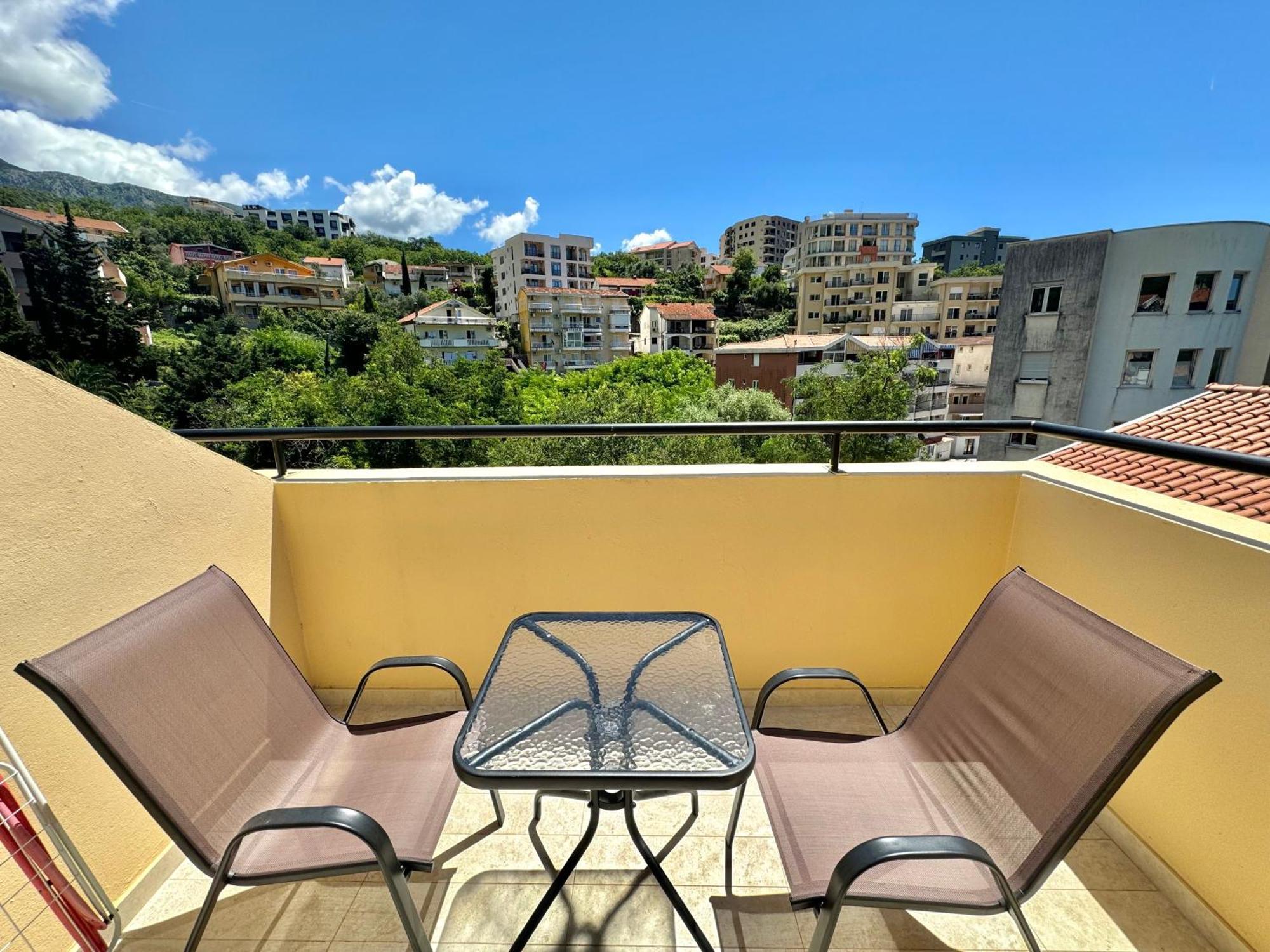 For-A Apartmani Бечичи Экстерьер фото